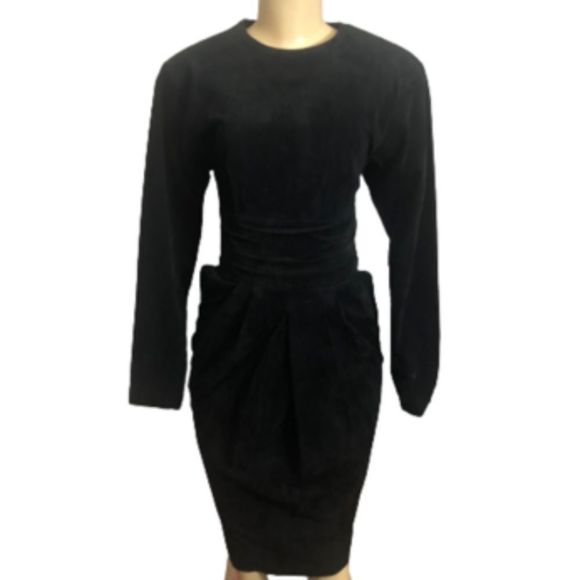 Elegant Black Long Sleeve Dress - Picture 12 of 13